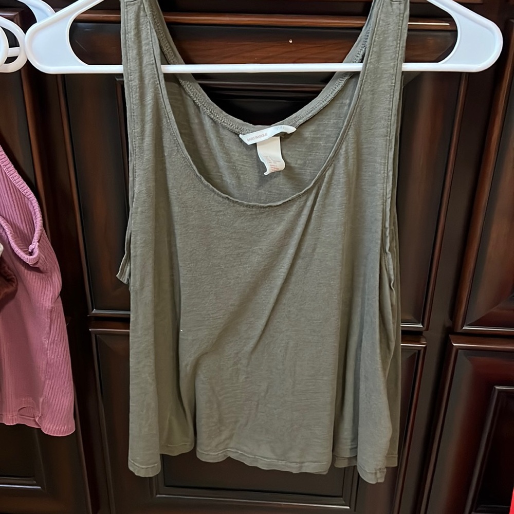 H and M tank top